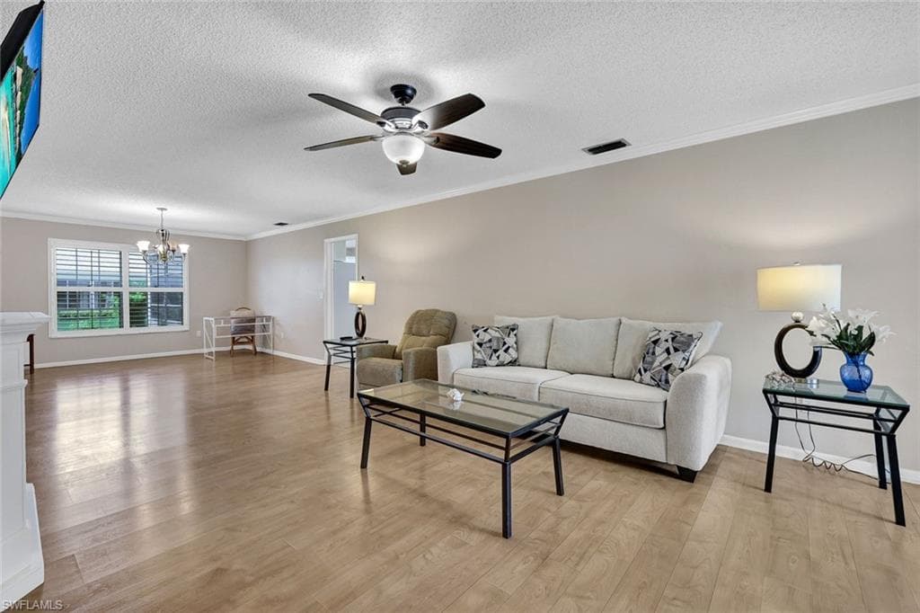 1214 Medinah DR-2