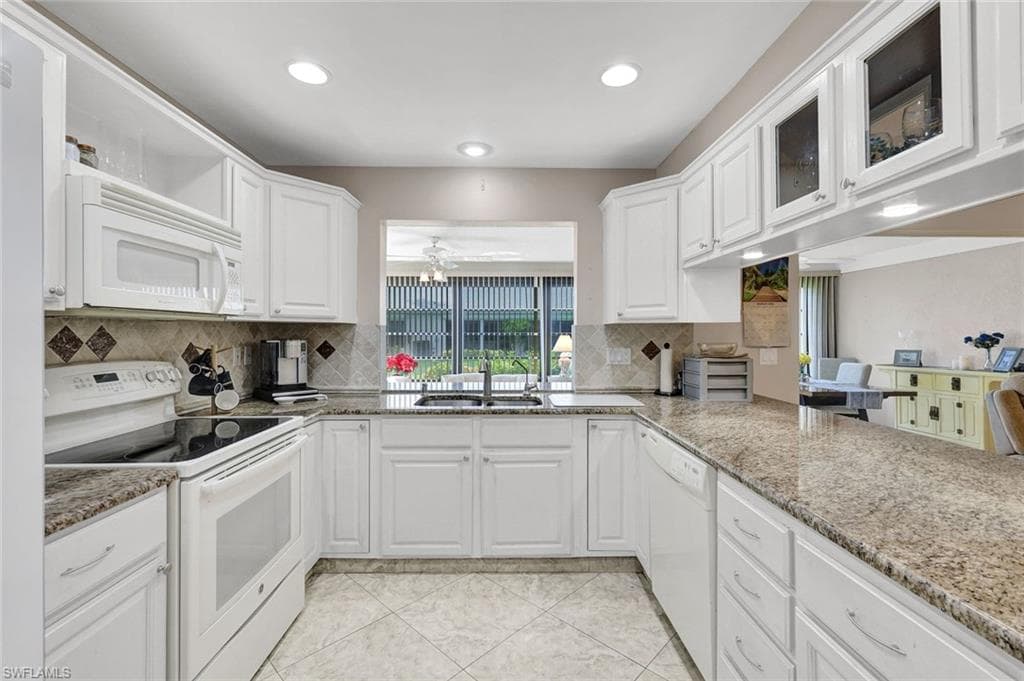 1214 Medinah DR-10