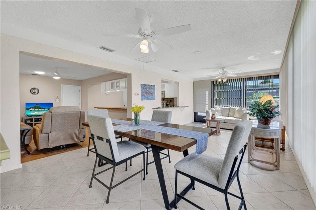 1214 Medinah DR-14