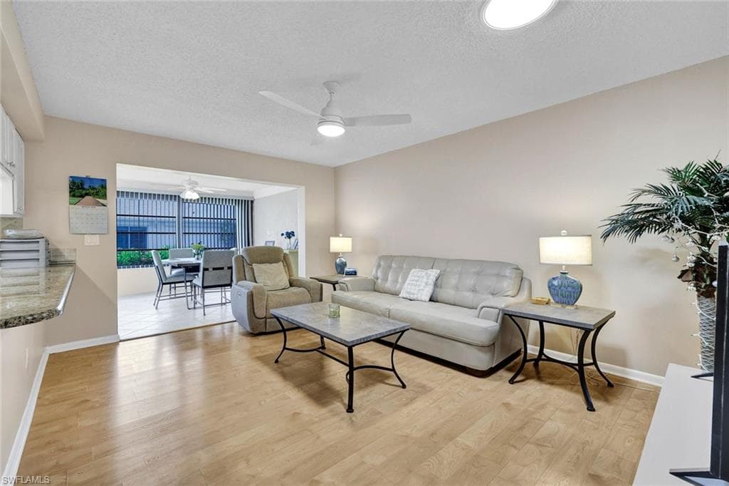 1214 Medinah DR-8