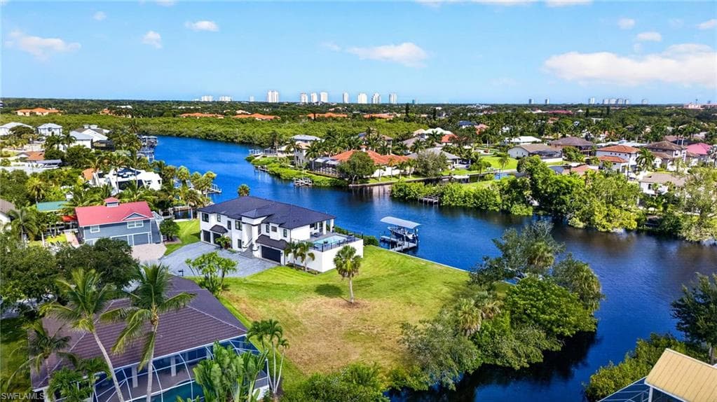27218 High Seas LN-4