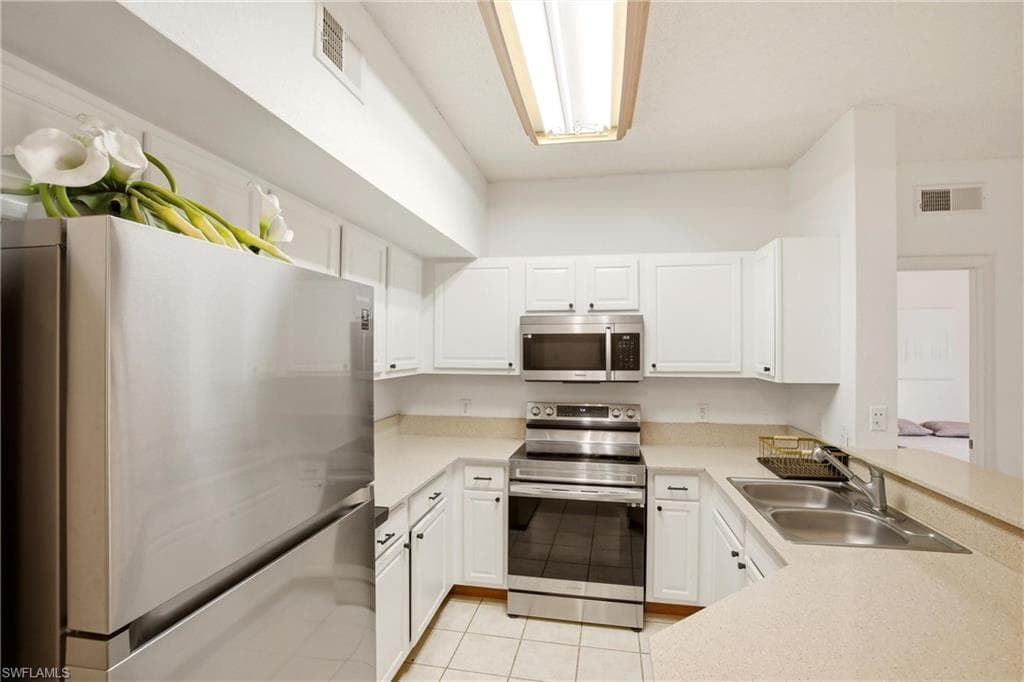 15590 Ocean Walk CIR 313-4