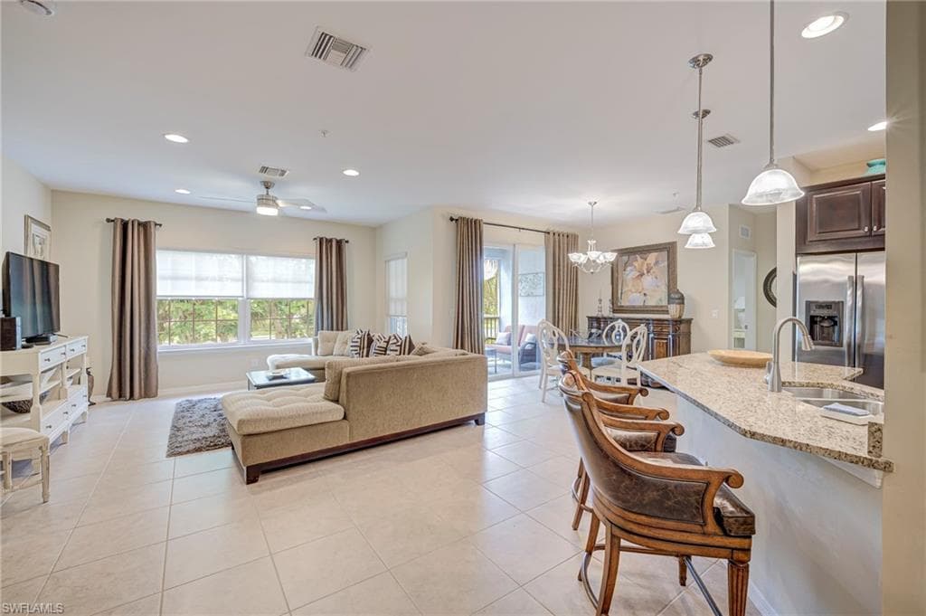 8540 Violeta ST 202-2