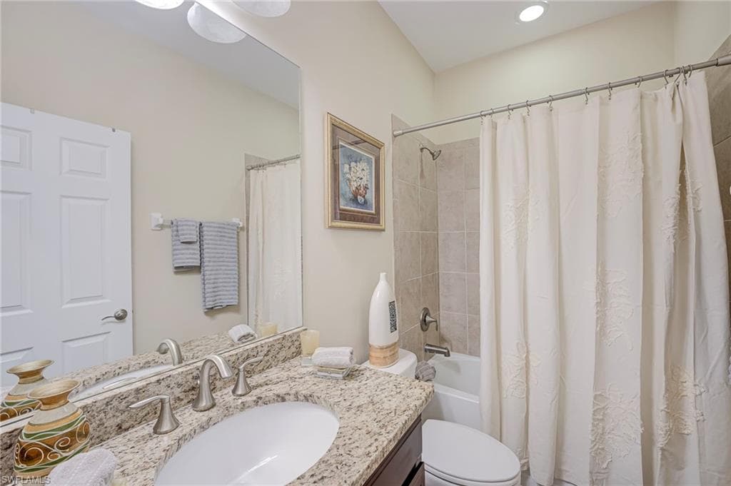 8540 Violeta ST 202-13