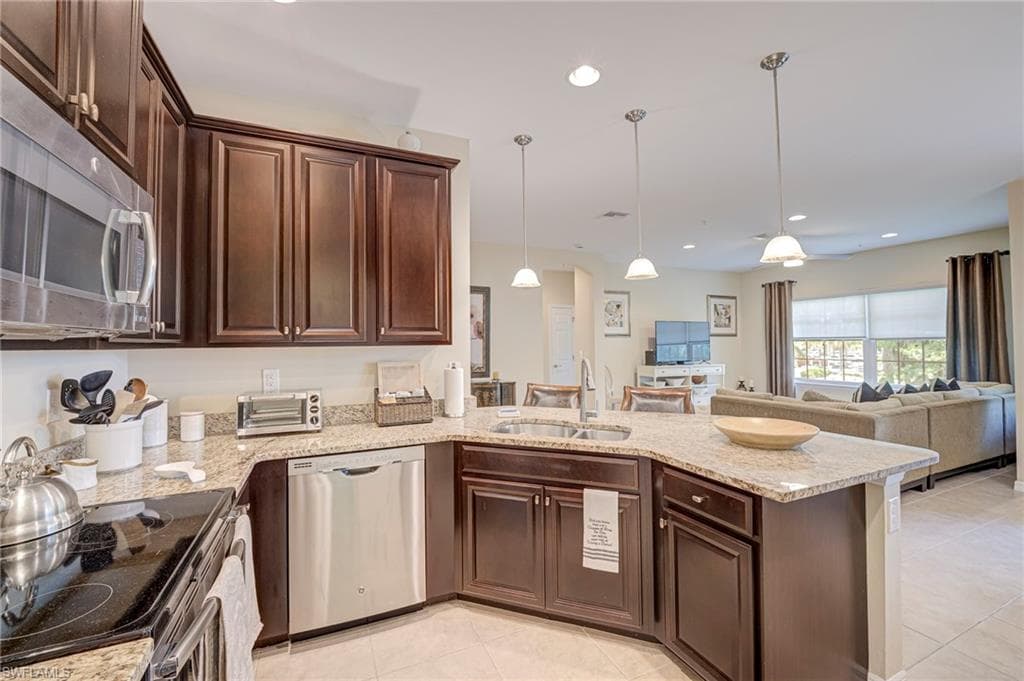 8540 Violeta ST 202-7