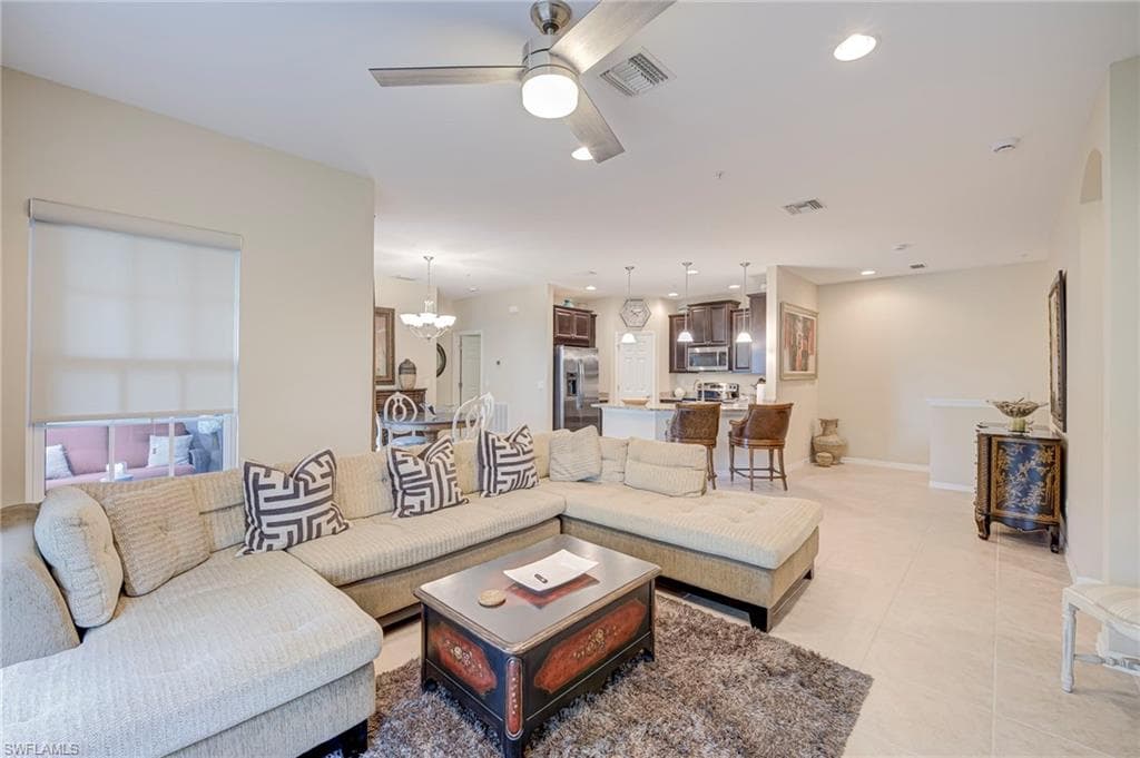 8540 Violeta ST 202-3
