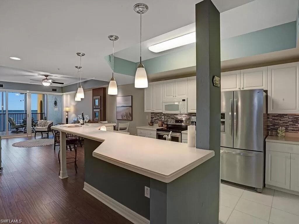 2797 1st ST 1102-11