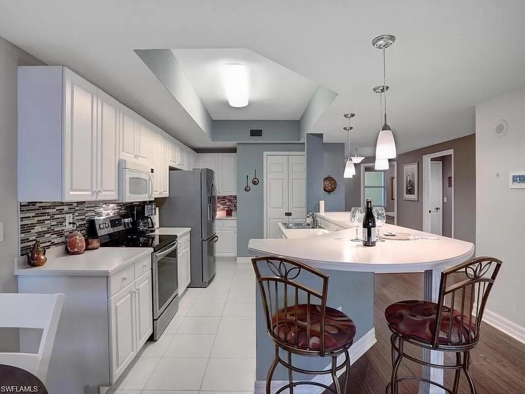 2797 1st ST 1102-8