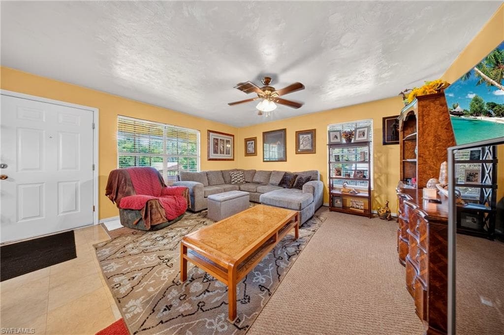 10020 Carolina ST 22-24