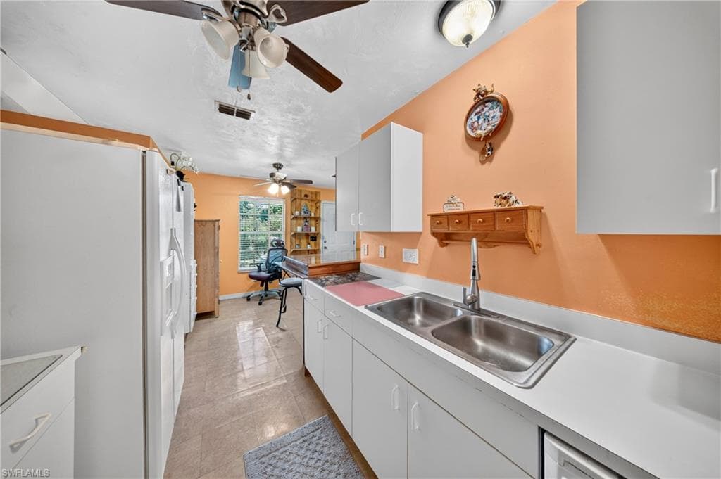 10020 Carolina ST 22-29