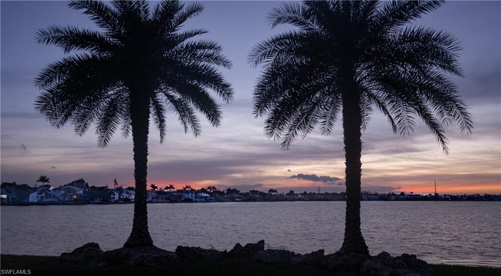 5160 Harborage DR-35