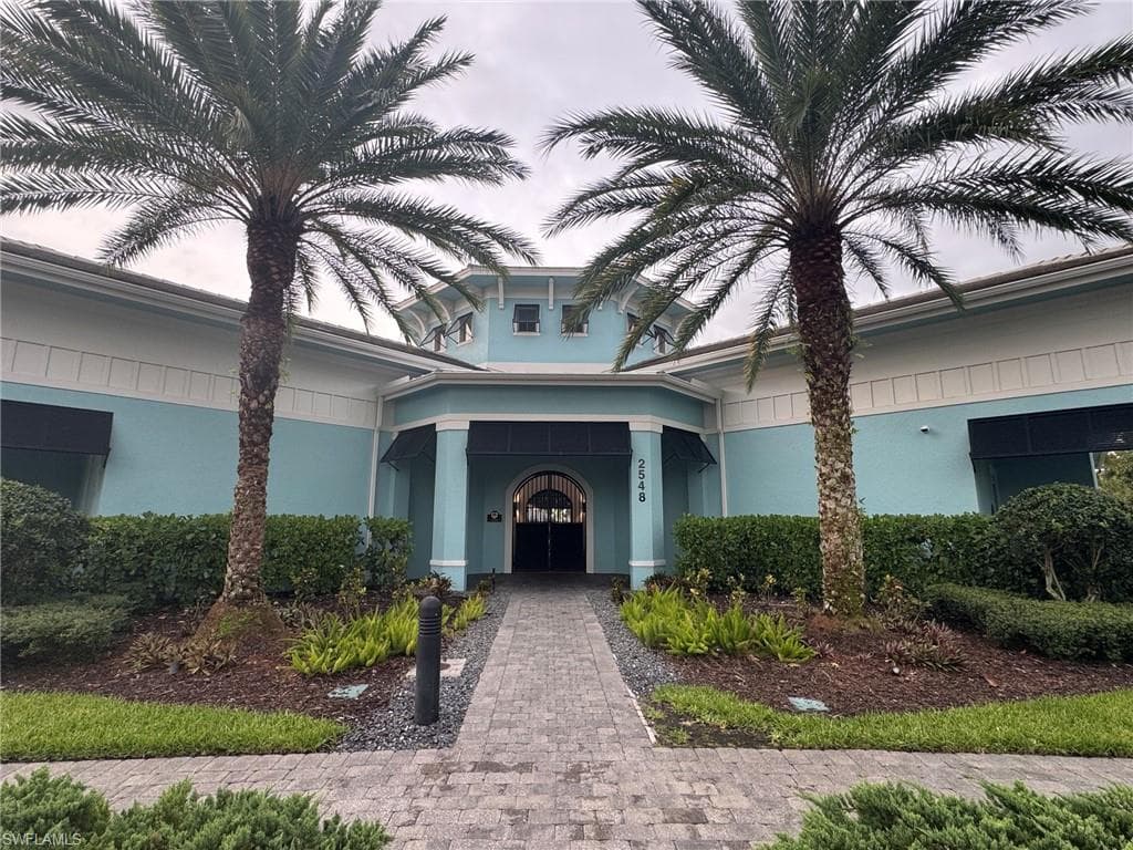 3166 Estancia LN-26