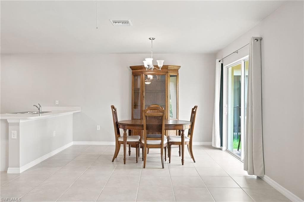 3166 Estancia LN-20