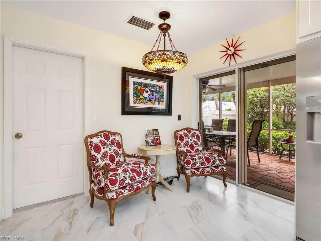 1256 Naples Lake DR-27