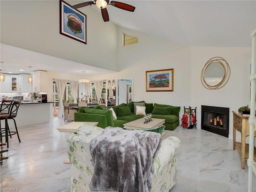 1256 Naples Lake DR-18