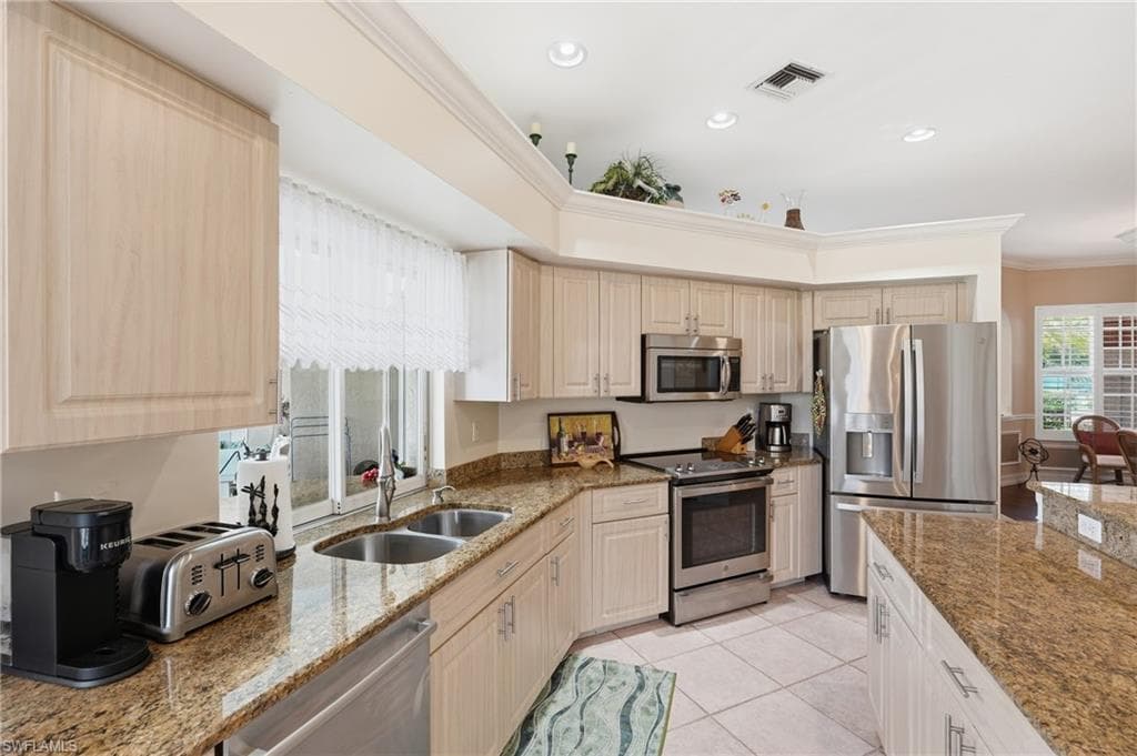 8861 Creek Run DR-20