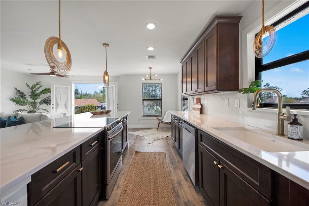 13124 Golden Palms CIR-4