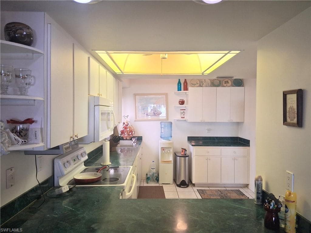59 Camelot Gardens BLVD 109-9