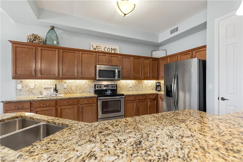 198 Shadroe Cove CIR 502-16