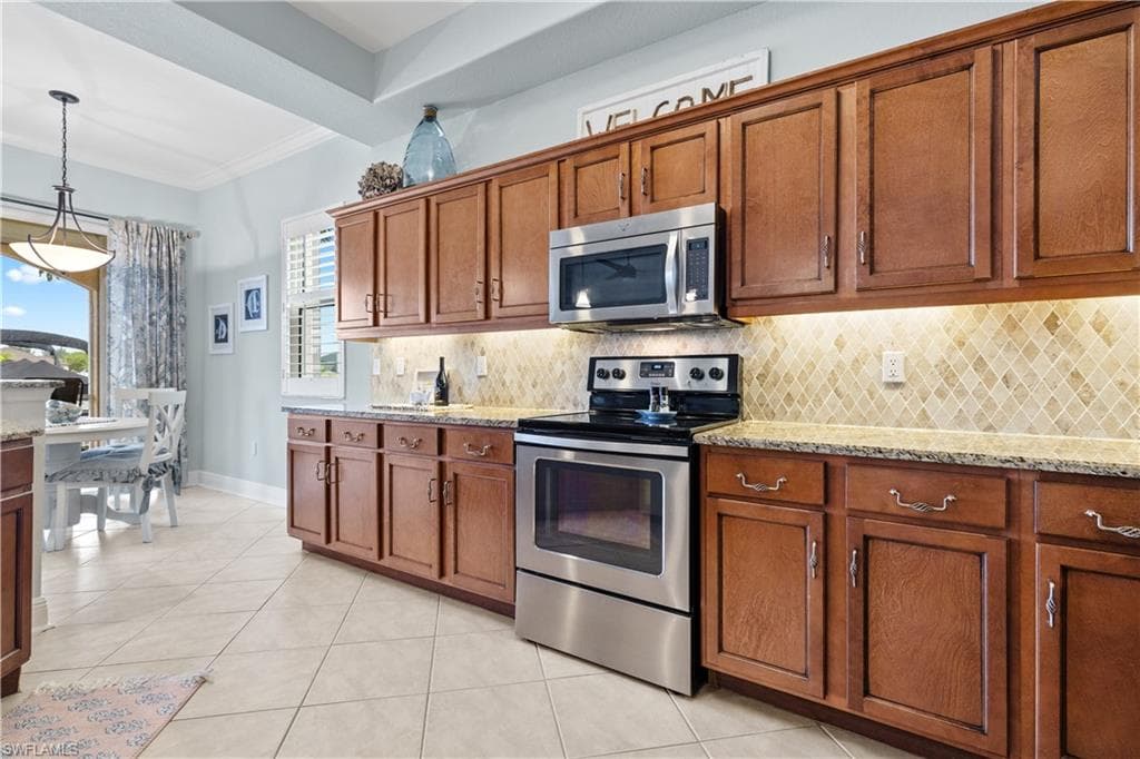 198 Shadroe Cove CIR 502-18