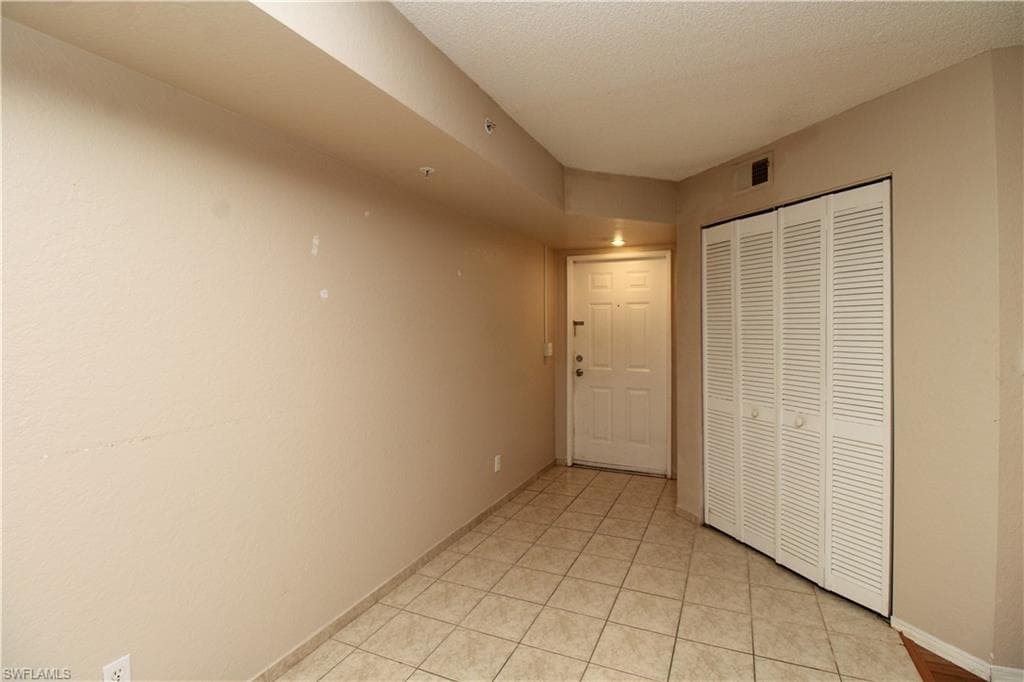 8215 Ibis Club DR 102-6