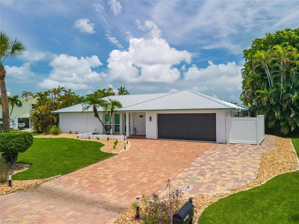 1477 Albatross RD-2