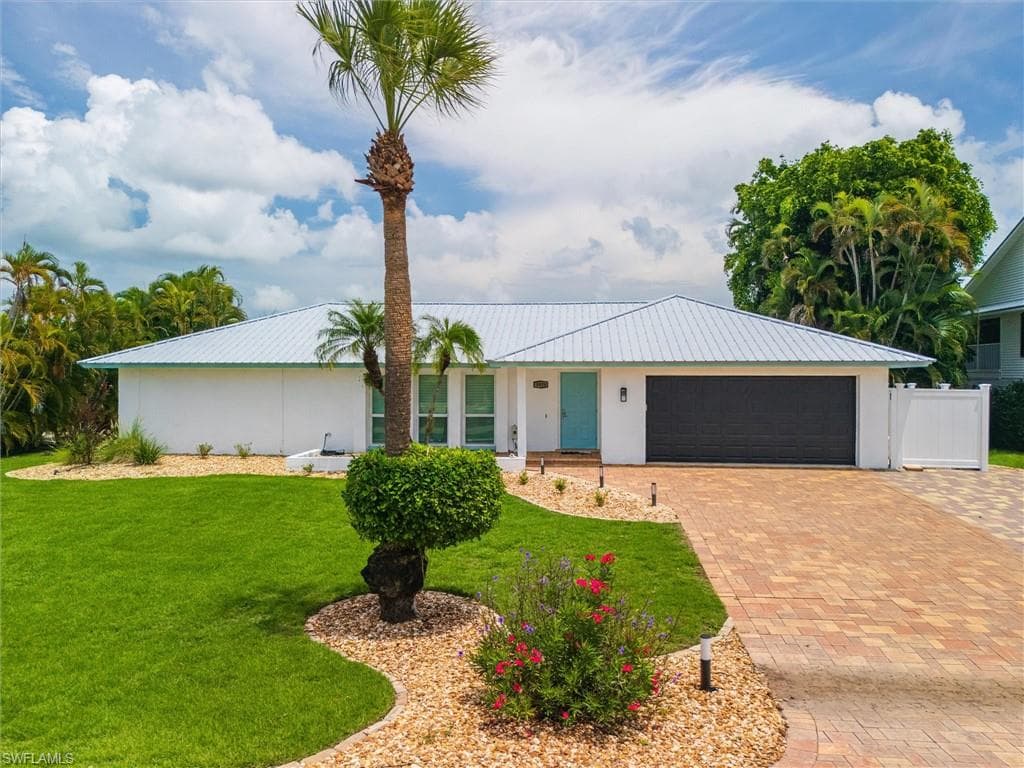 1477 Albatross RD-3