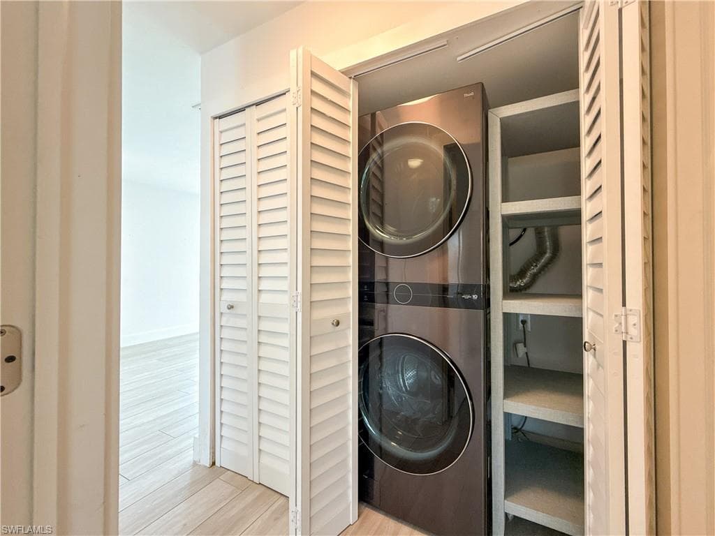 2846 Arbutus ST C2-17