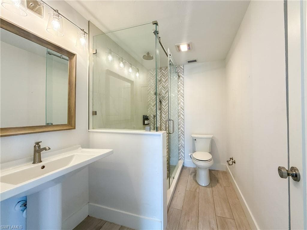 2846 Arbutus ST C2-12