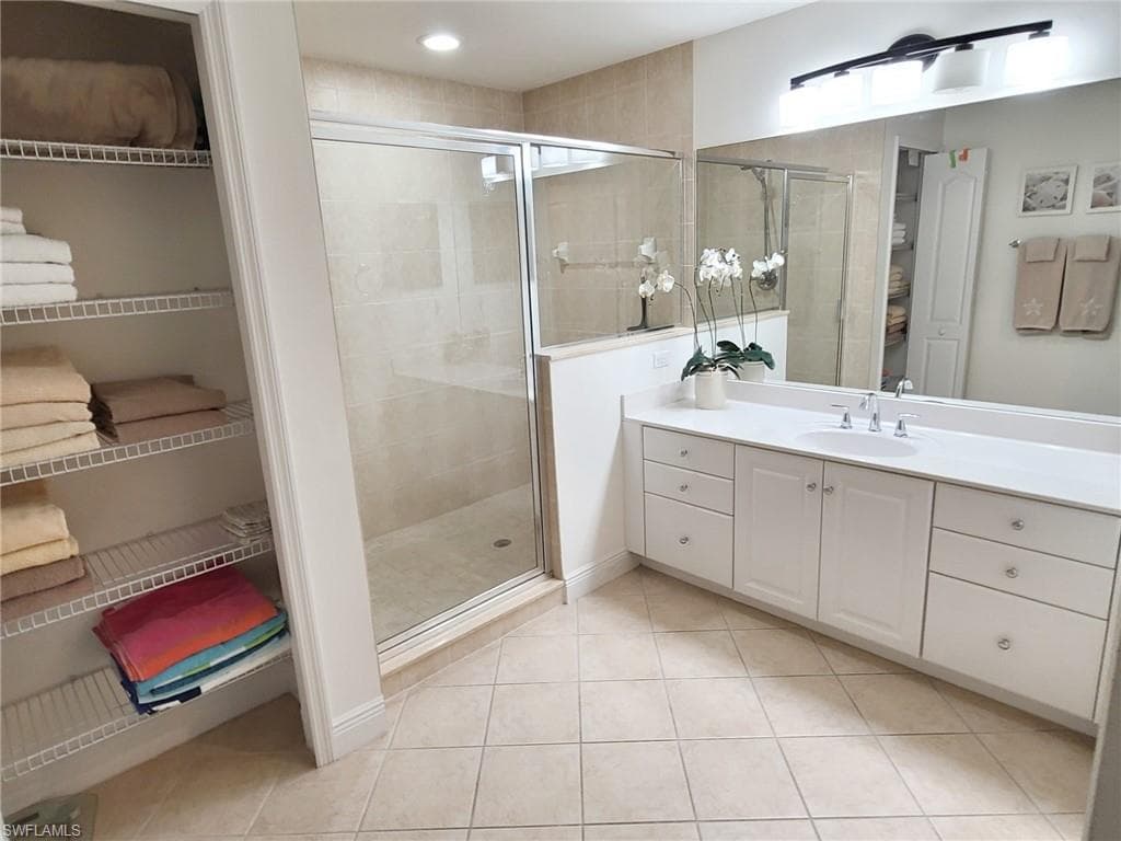 11041 Gulf Reflections DR 305-13
