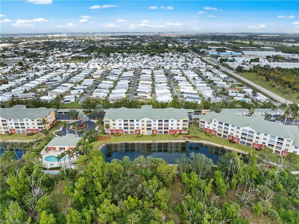 11041 Gulf Reflections DR 305-36