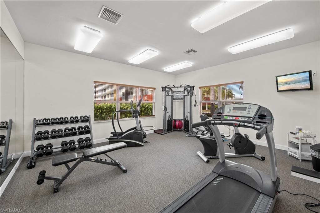 11041 Gulf Reflections DR 305-33