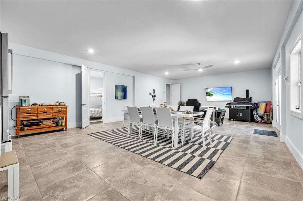 9277 Belding DR-27