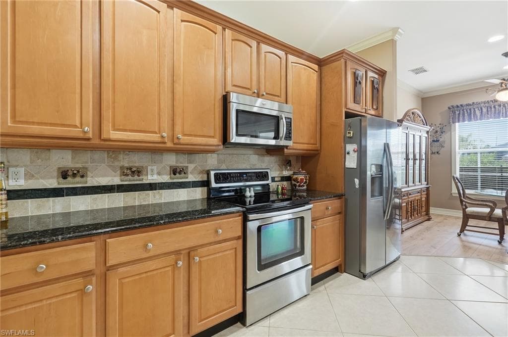13513 Island RD-11