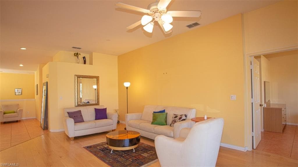 6855 Satinleaf RD S 202-16