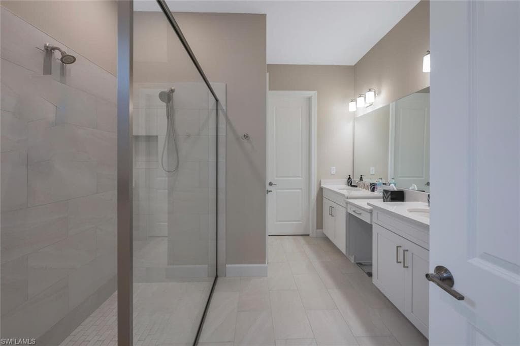 8416 Rosa CT-16