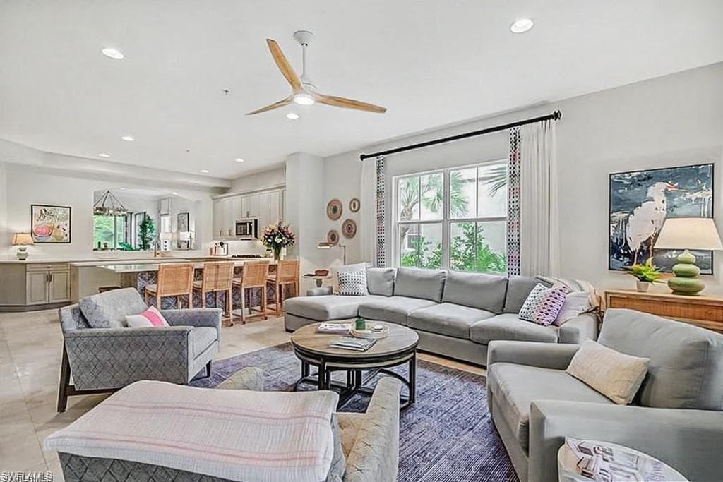 2855 Tiburon BLVD E 102-1