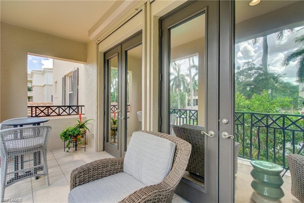 2855 Tiburon BLVD E 102-21