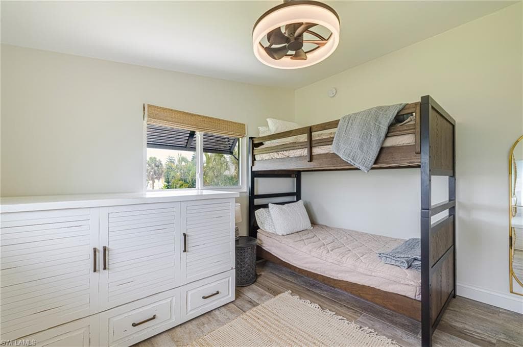 139 Coconut DR-17