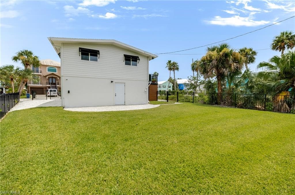 139 Coconut DR-28