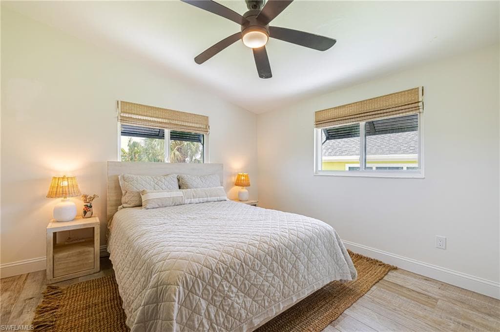 139 Coconut DR-5