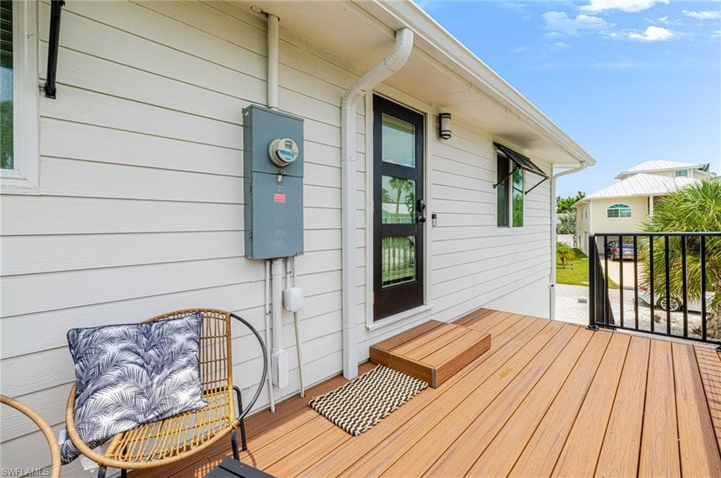 139 Coconut DR-25