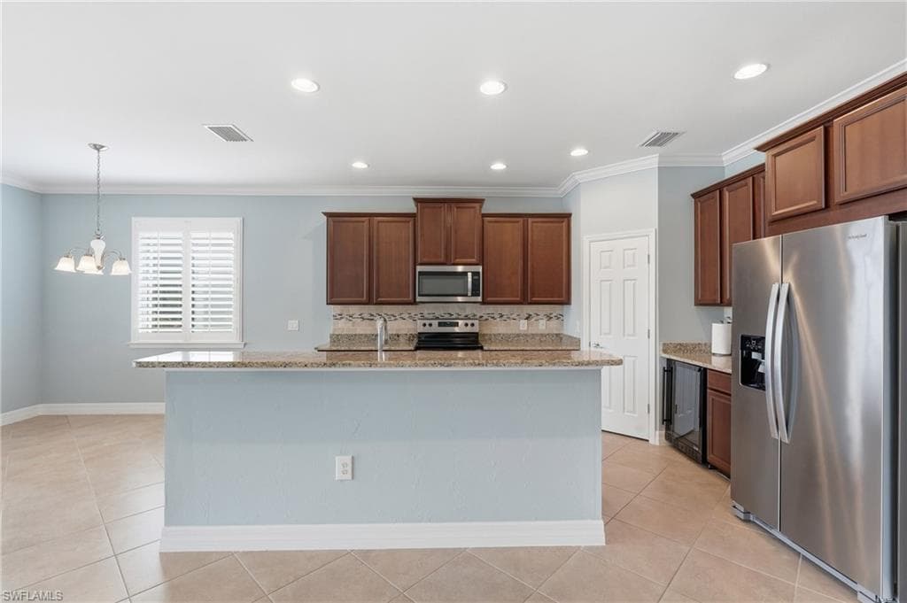 8618 Banyan Bay BLVD-7