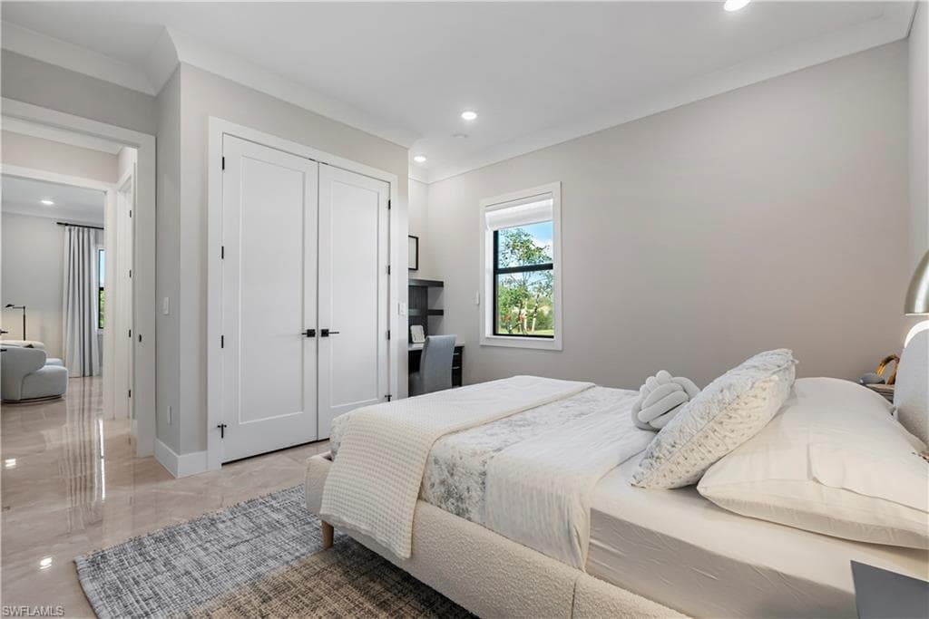 240 Allamanda WAY-20