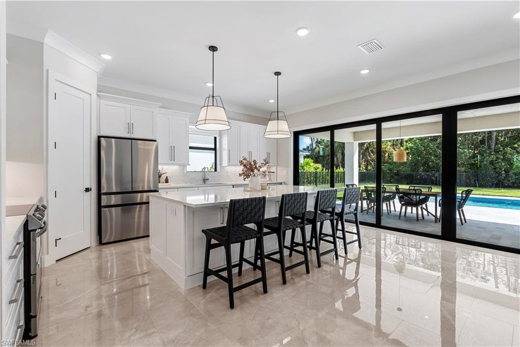 240 Allamanda WAY-4