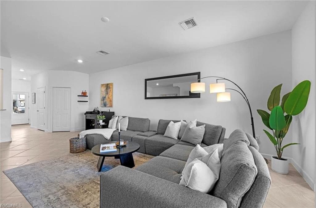 14228 Pine Lodge LN-9