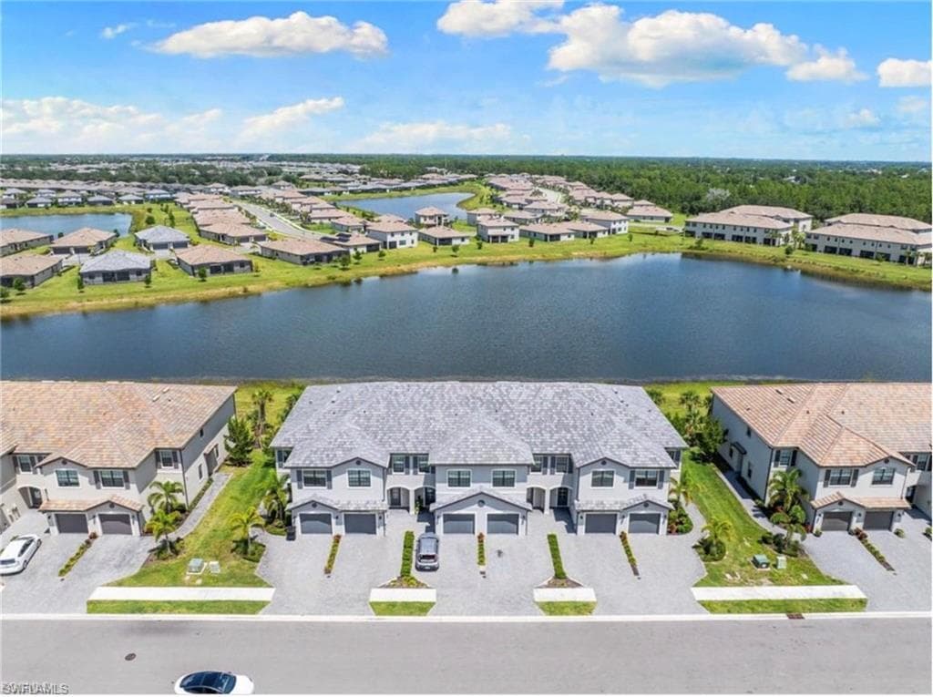 14228 Pine Lodge LN-24