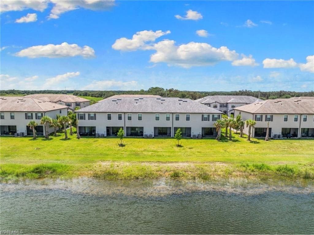 14228 Pine Lodge LN-25