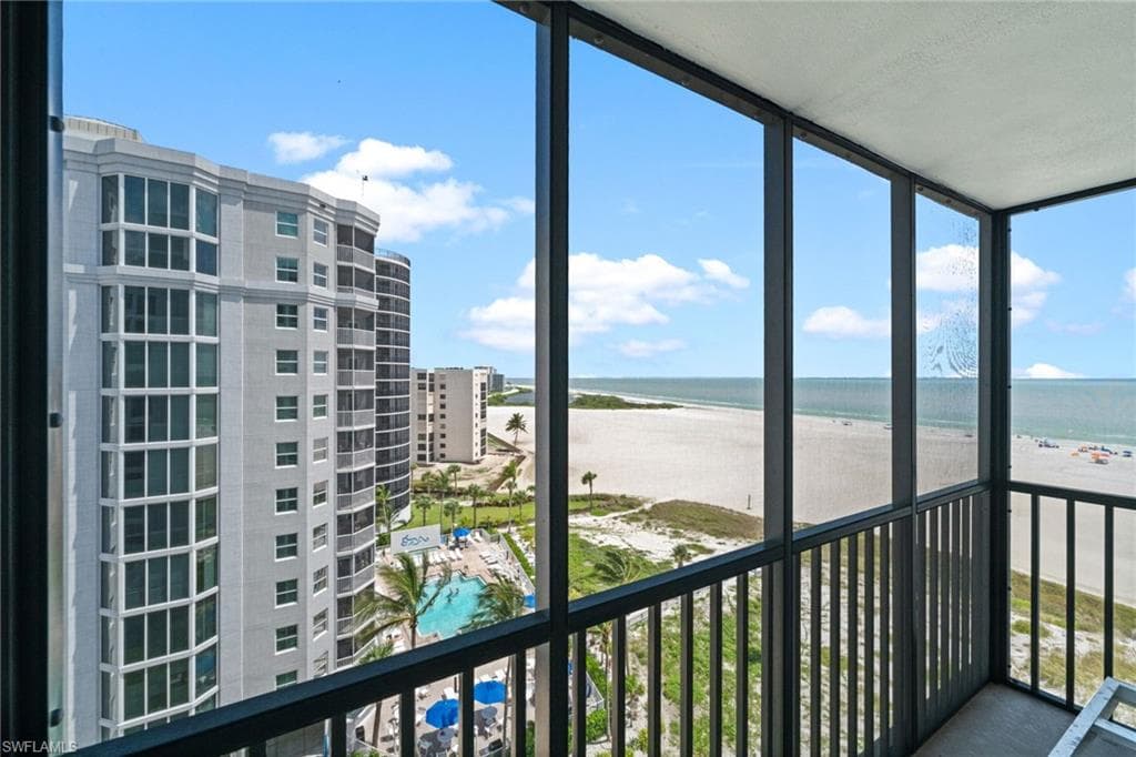 6612 Estero BLVD 903-28