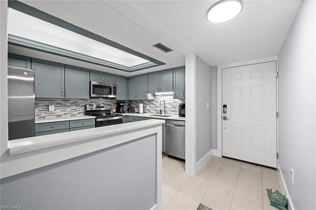 6612 Estero BLVD 903-14